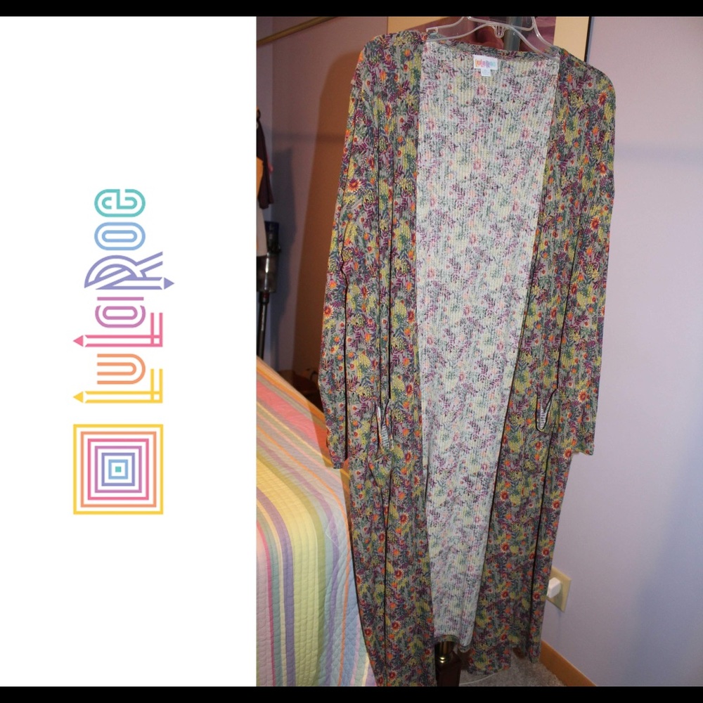 LuLaRoe Sarah (long sweater)